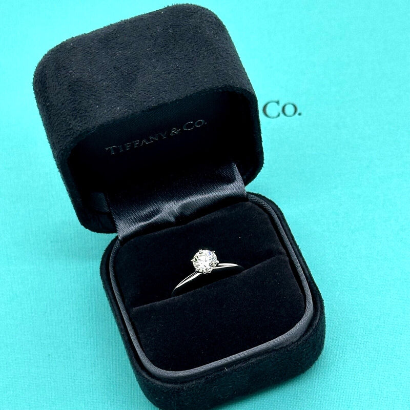 Tiffany & Co. Round Brilliant Diamond 0.80 cts H VS2 Solitaire Engagement Ring
