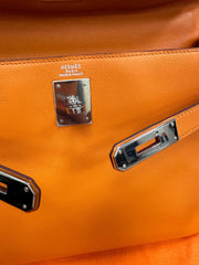 HERMES Kelly Retourne 32 cmm Circa 2005 Orange Veau Swift Palladium Hardware