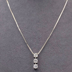 Round Diamond Three Stone 0.70 tcw Pendant Necklace 18kt White Gold
