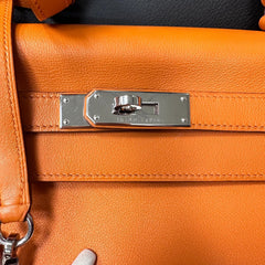 HERMES Kelly Retourne 32 cmm Circa 2005 Orange Veau Swift Palladium Hardware