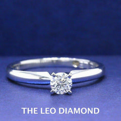 Leo Diamond Solitaire Engagement Ring Round 0.30 cts I VVS2 14k White Gold