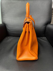 HERMES Kelly Retourne 32 cmm Circa 2005 Orange Veau Swift Palladium Hardware