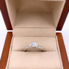 Vintage Round Diamond Engagement Ring 0.34 tcw 14kt White Gold