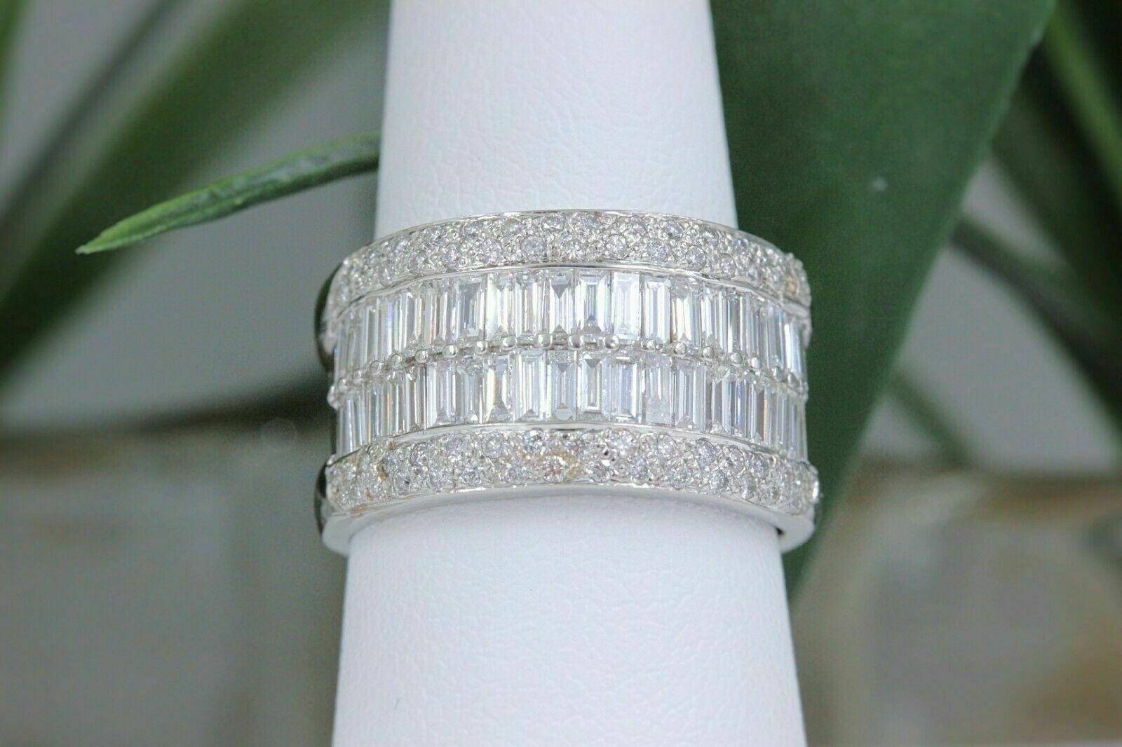 Le Vian 18k White Gold Round & Baguette Diamond Wedding Band Ring 1.55 tcw