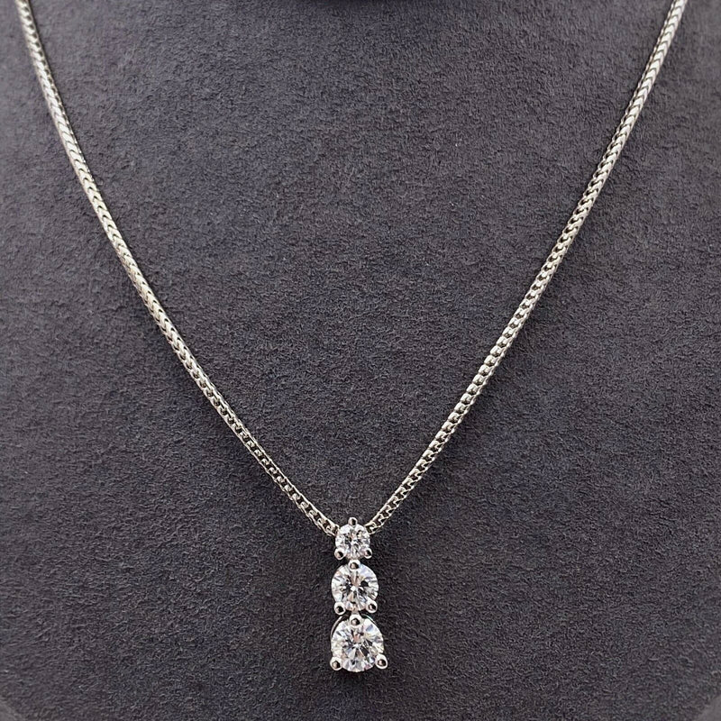 Round Diamond 0.90 tcw Three Stone Graduating Pendant Necklace 18kt White Gold