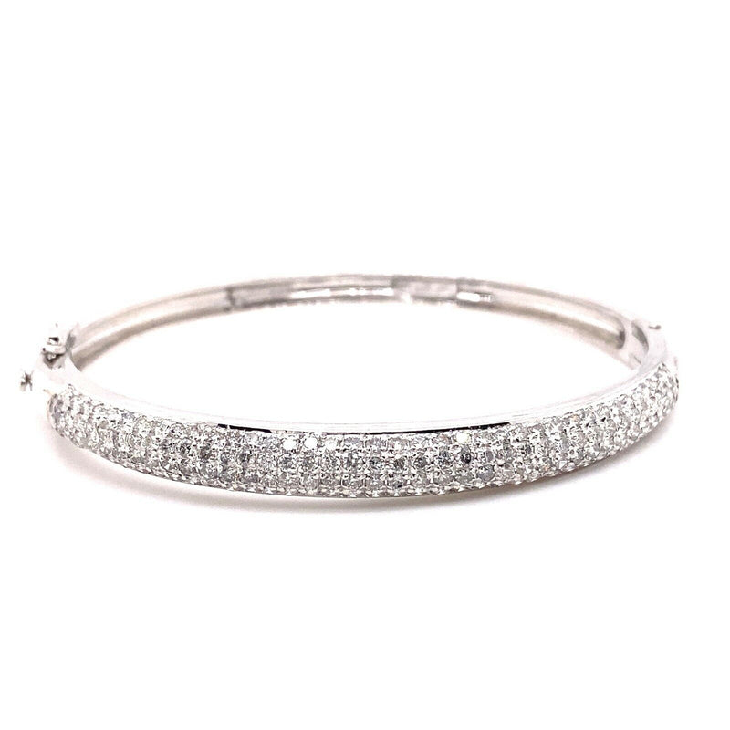 Round Diamond Pave Diamond Bangle Bracelet in 14kt White Gold