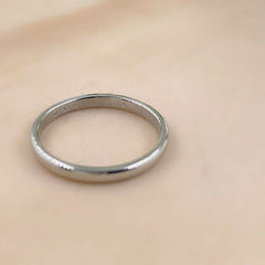 Tiffany & Co Classic 2 MM Wedding Band Ring Platinum