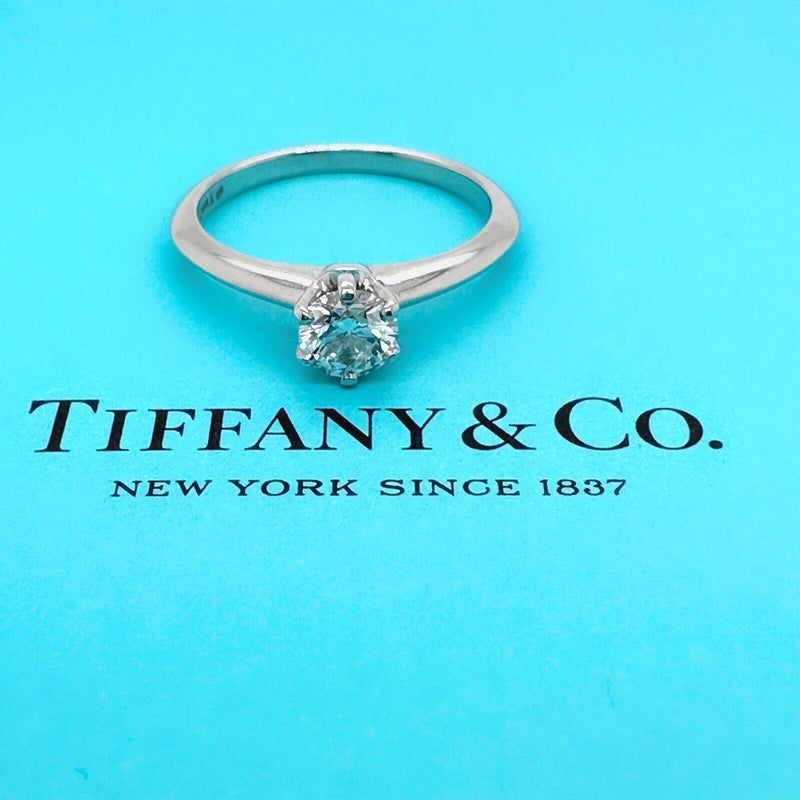 TIFFANY & CO. Round Diamond 0.42 cts D VS2 Solitaire Engagement Ring Platinum