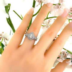 VERA WANG Love 1.00 tcw Pear Shape Diamond Sapphire Double Frame Engagement Ring